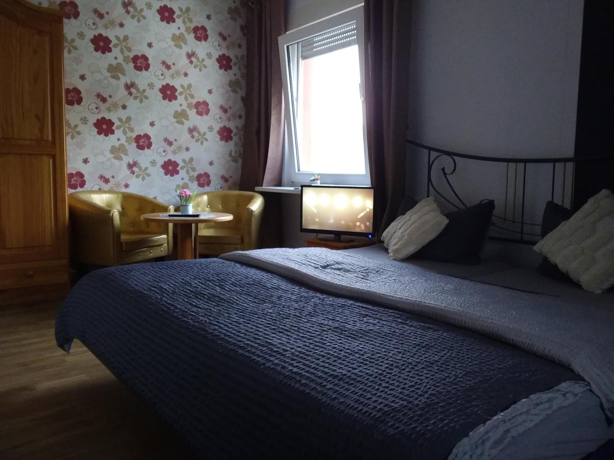 Pension Breidbach Ensch Esterno foto